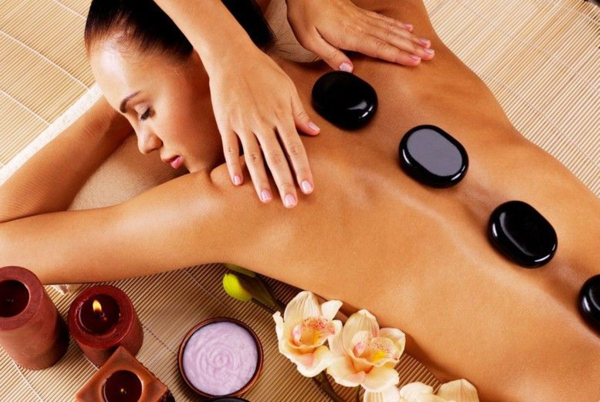 Trị Đau Vai Gáy Bằng Massage Đá Nóng Tại tigon massa Đà Nẵng