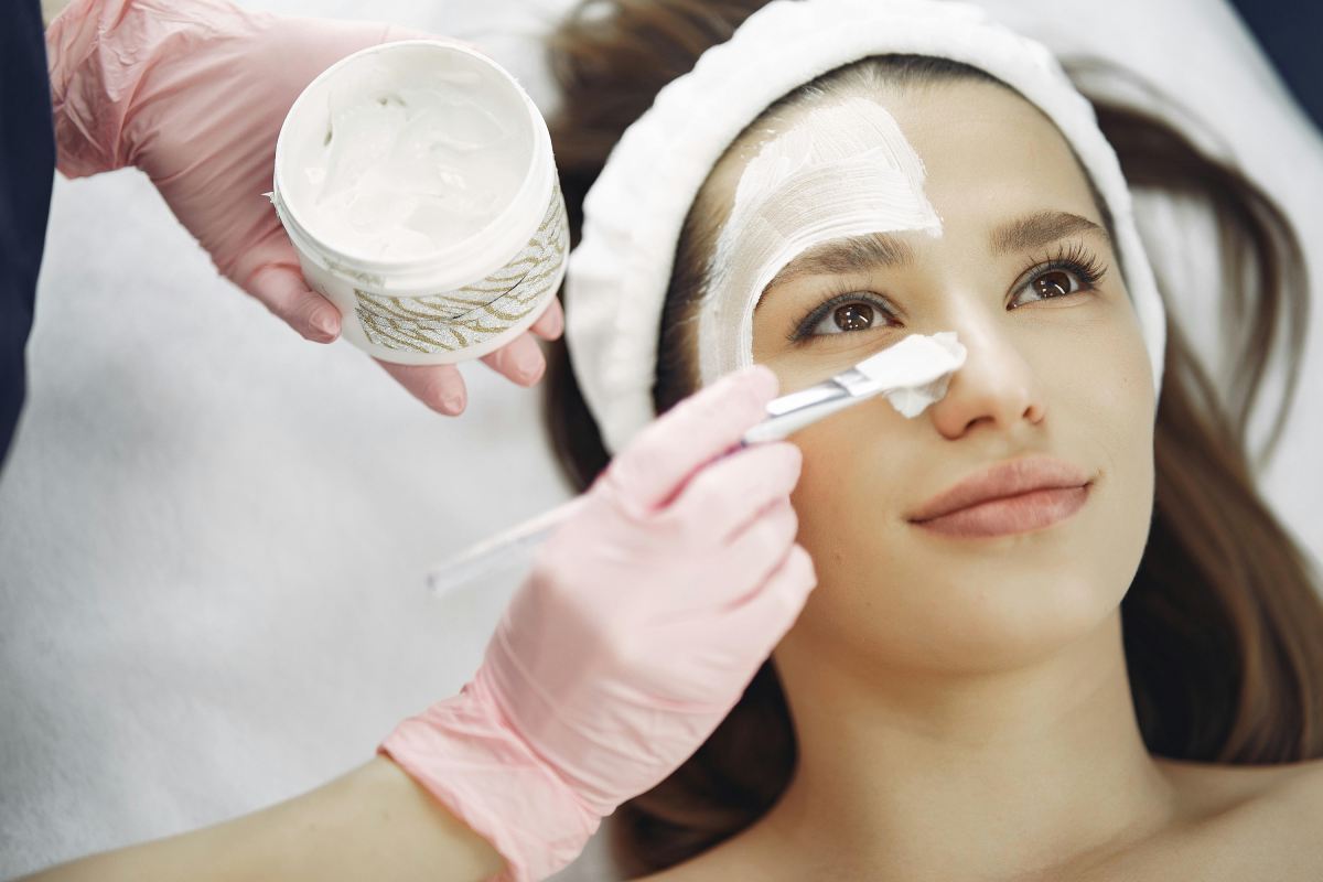 Những lưu ý khi đắp mặt nạ sữa chua