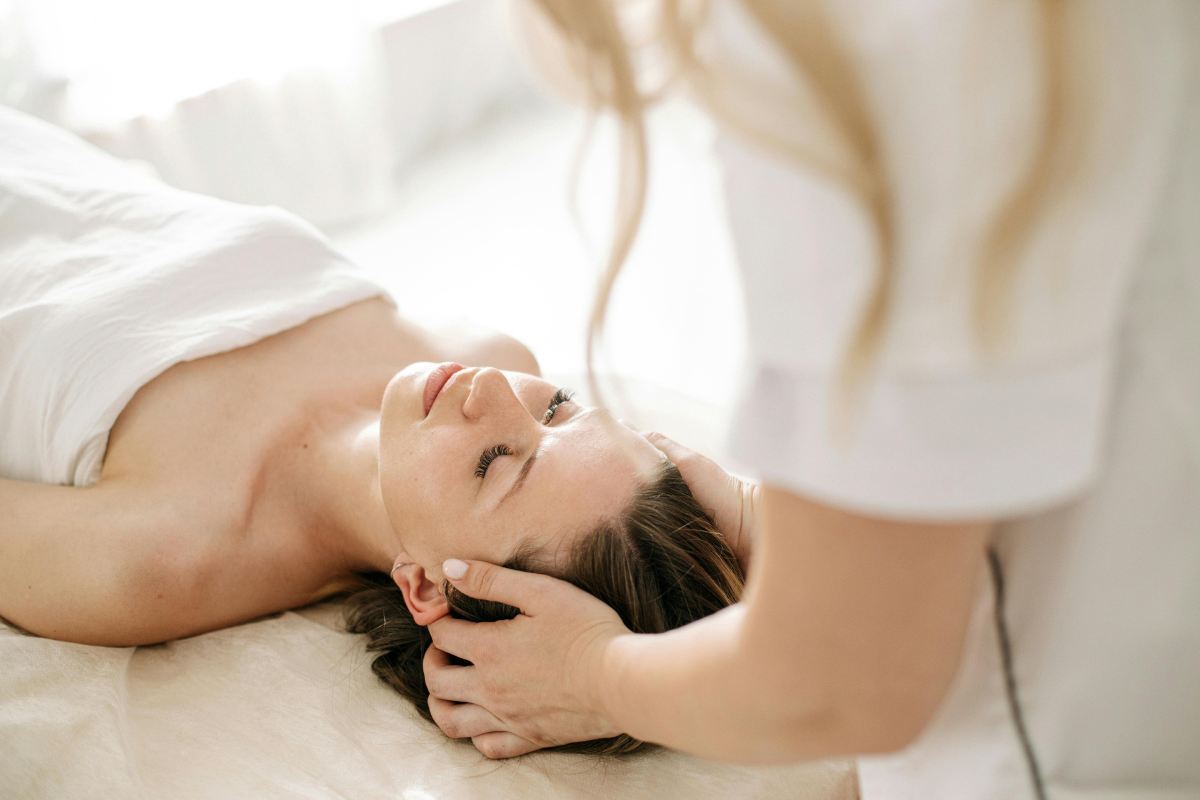 cách massage body nữ