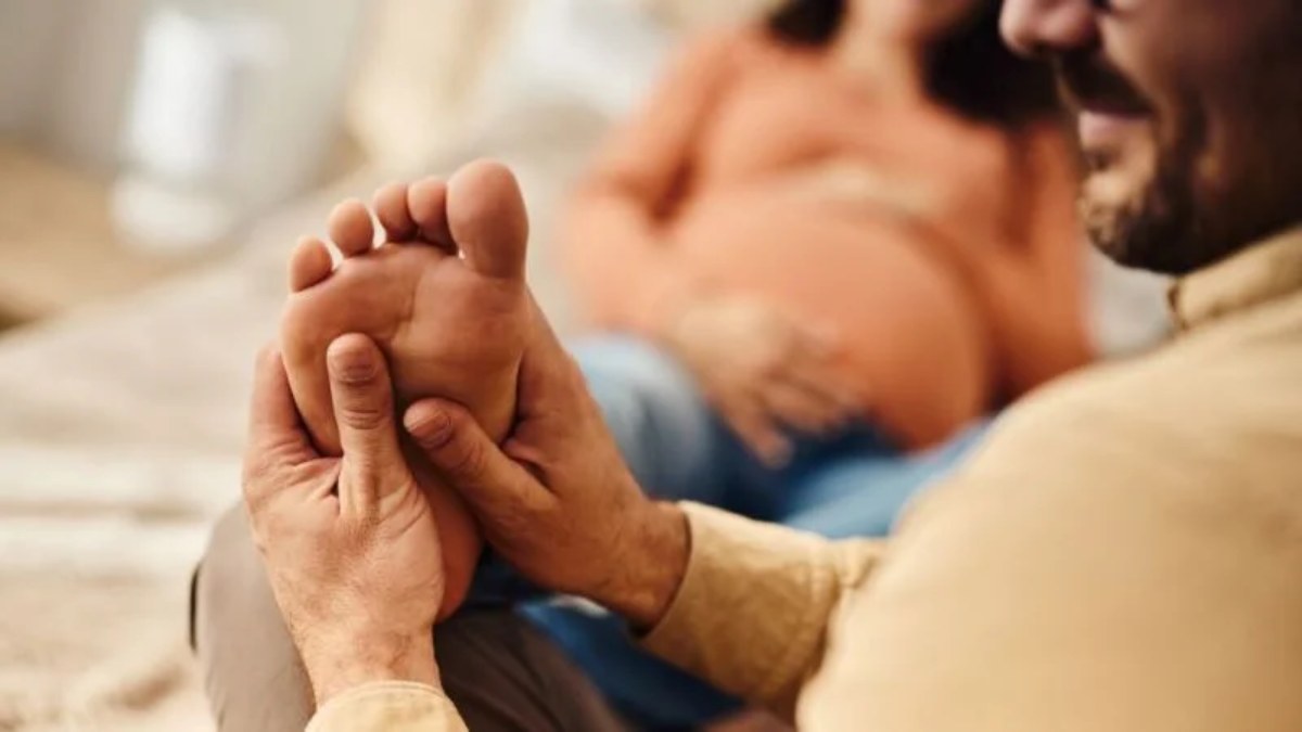 cách massage chân cho bà bầu