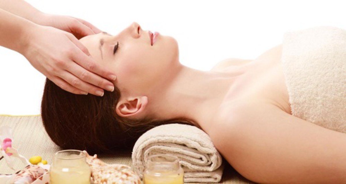 cách massage giảm đau đầu cho bà bầu