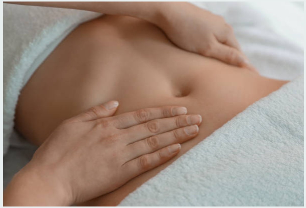 cách massage giảm đau bụng