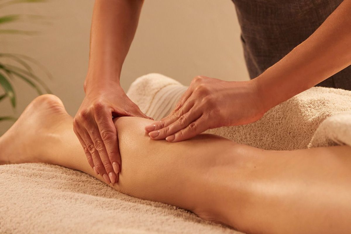 Kỹ thuật massage vuốt miết giải cơ đầm sâu tại tigon massa