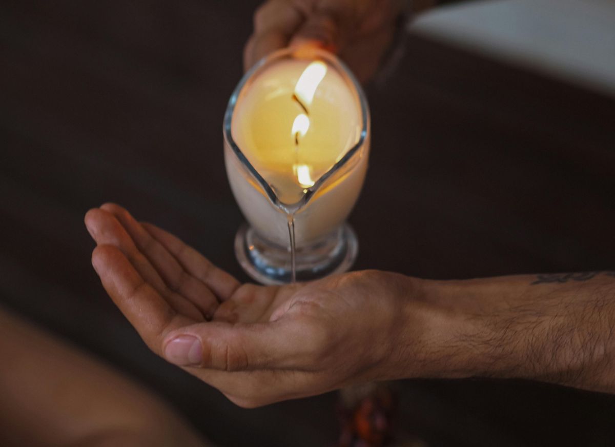 massage nến