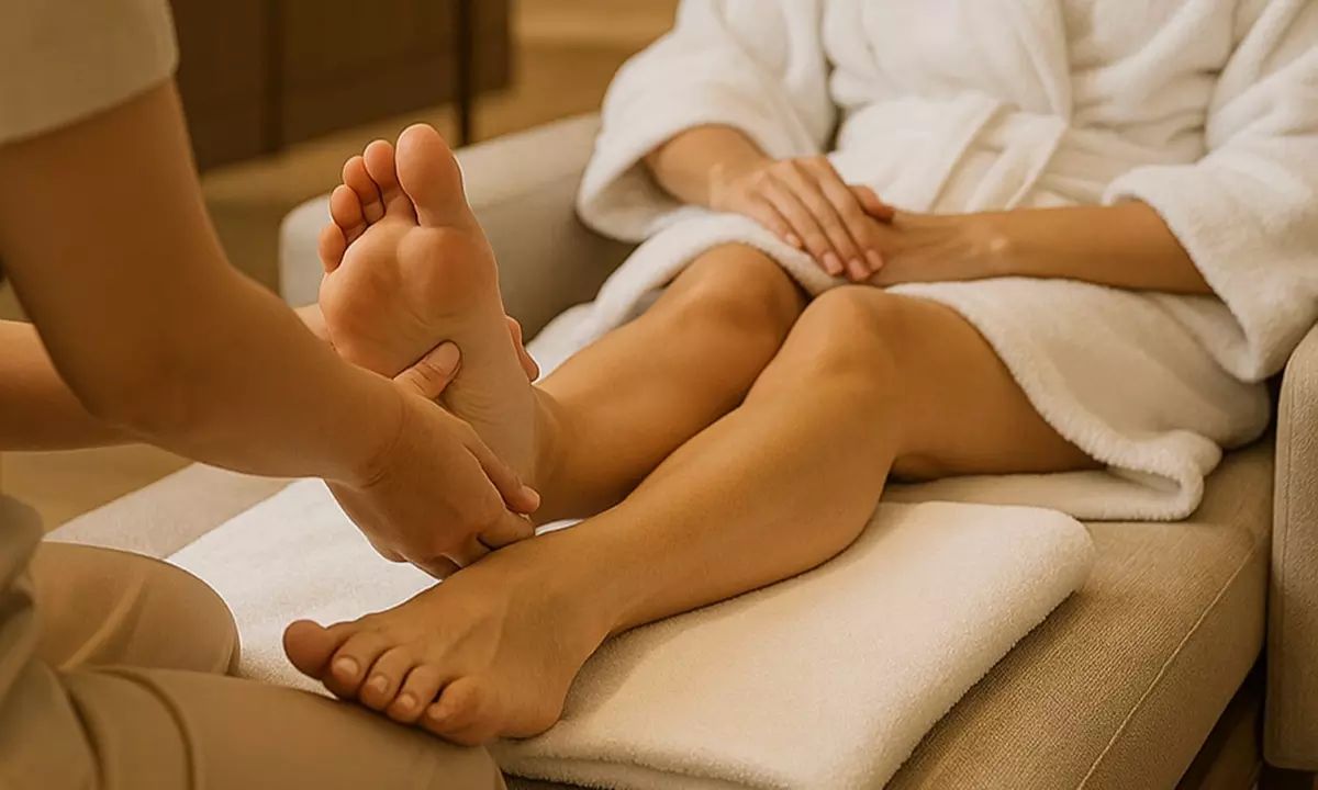 Liệu trình massage chân thư giãn giúp giải tỏa mỏi mệt và kích thích ngủ ngon tại tigon massa